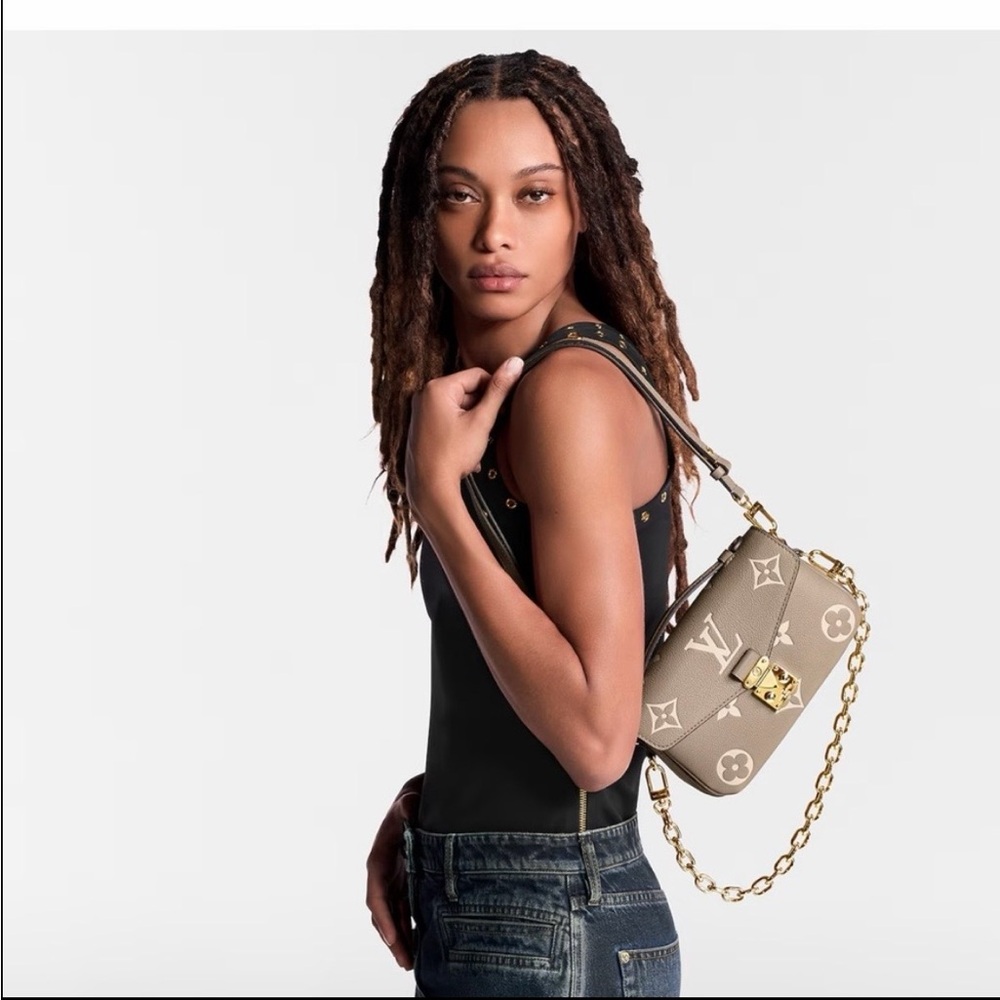 Louis Vuitton Pochette Metis East West Empreinte Tourterelle Cream